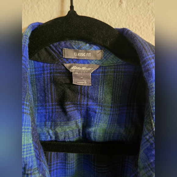 Eddie Bauer Blue Button Down - Picture 3 of 4